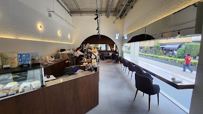 Casa Lapin Specialty Coffee x Chao Phraya