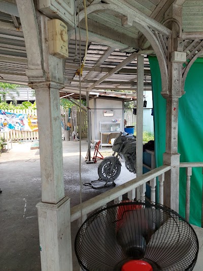 Jabchaiy Cafe'& Bike Wash